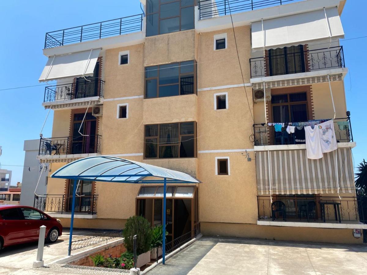 Augusto Rooms Sarandë エクステリア 写真