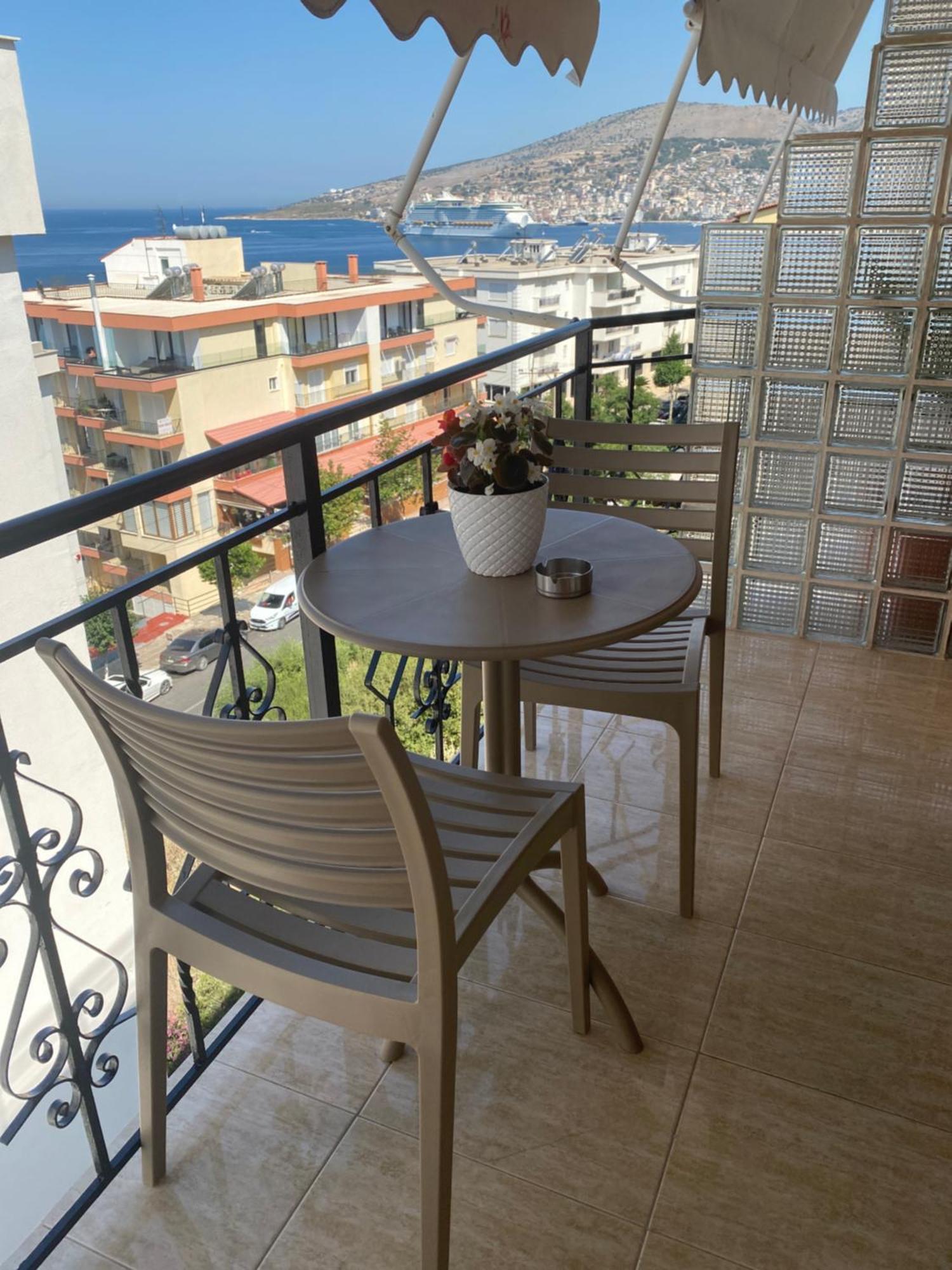 Augusto Rooms Sarandë エクステリア 写真