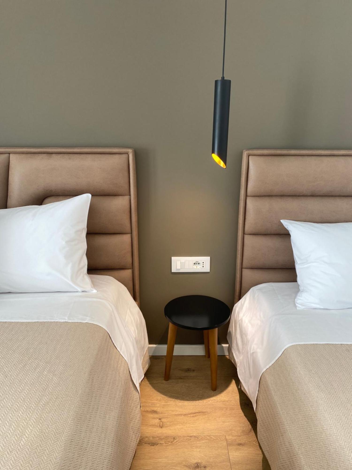 Augusto Rooms Sarandë エクステリア 写真