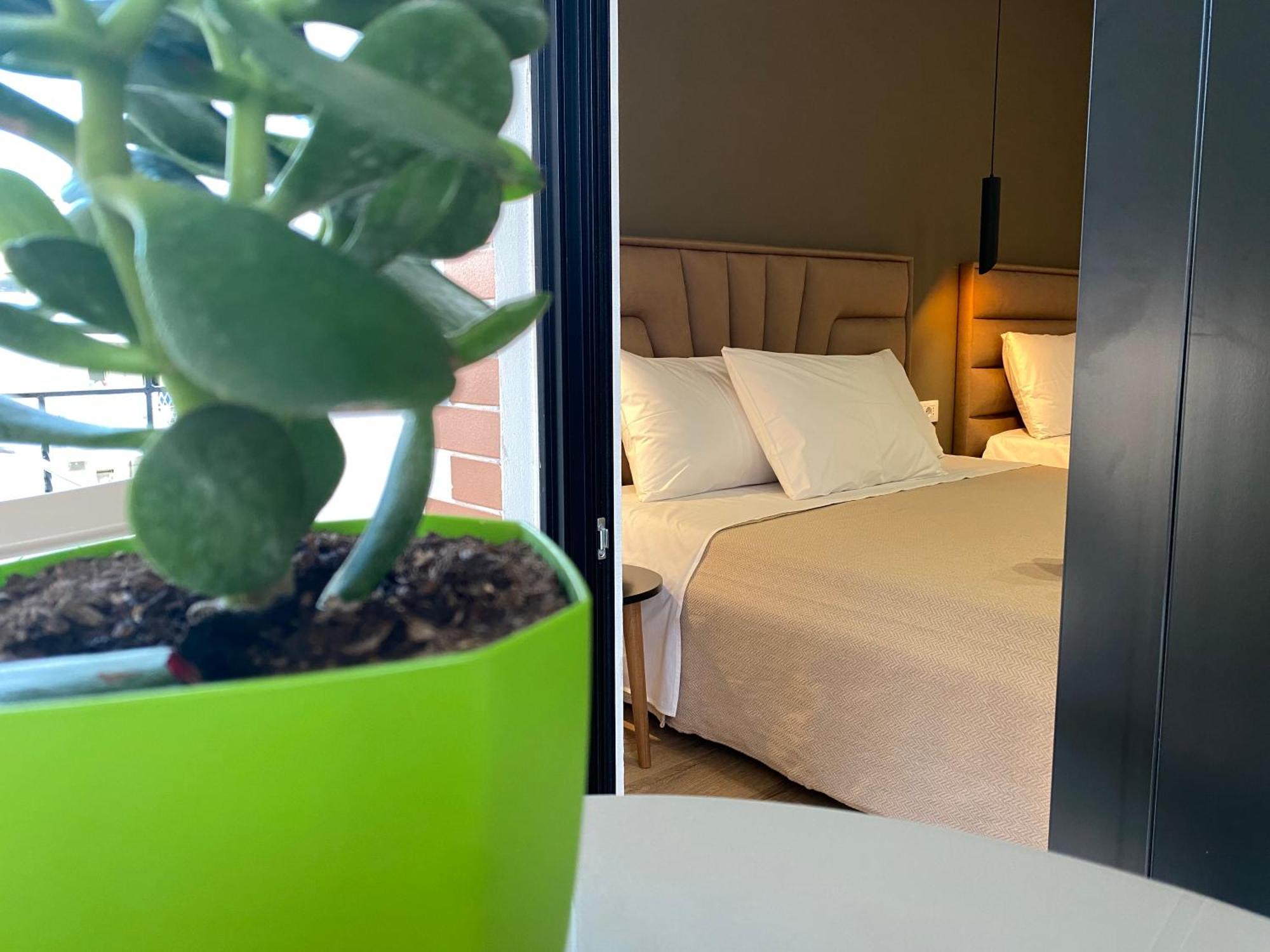 Augusto Rooms Sarandë エクステリア 写真